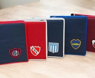 CARPETA CON CIERRE CLUB C-C0015