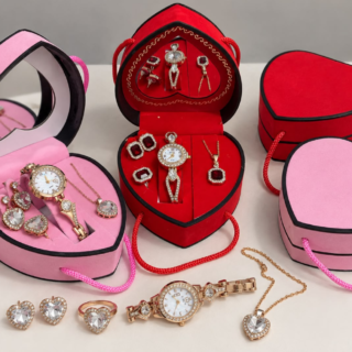 ESTUCHE CORAZON P/DAMA c/ACCESORIOS ______________